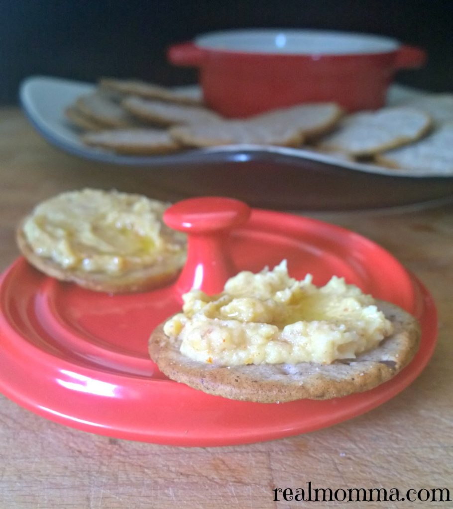 Breton crackers with hummus